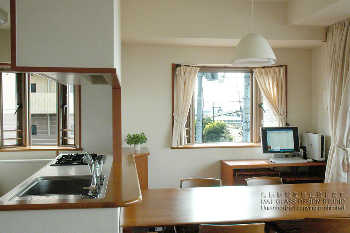 ステンドグラスダイニングキッチンビフォーの写真