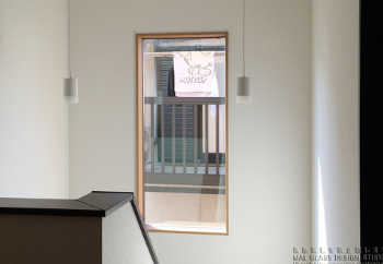 ステンドグラス階段踊り場ビフォー